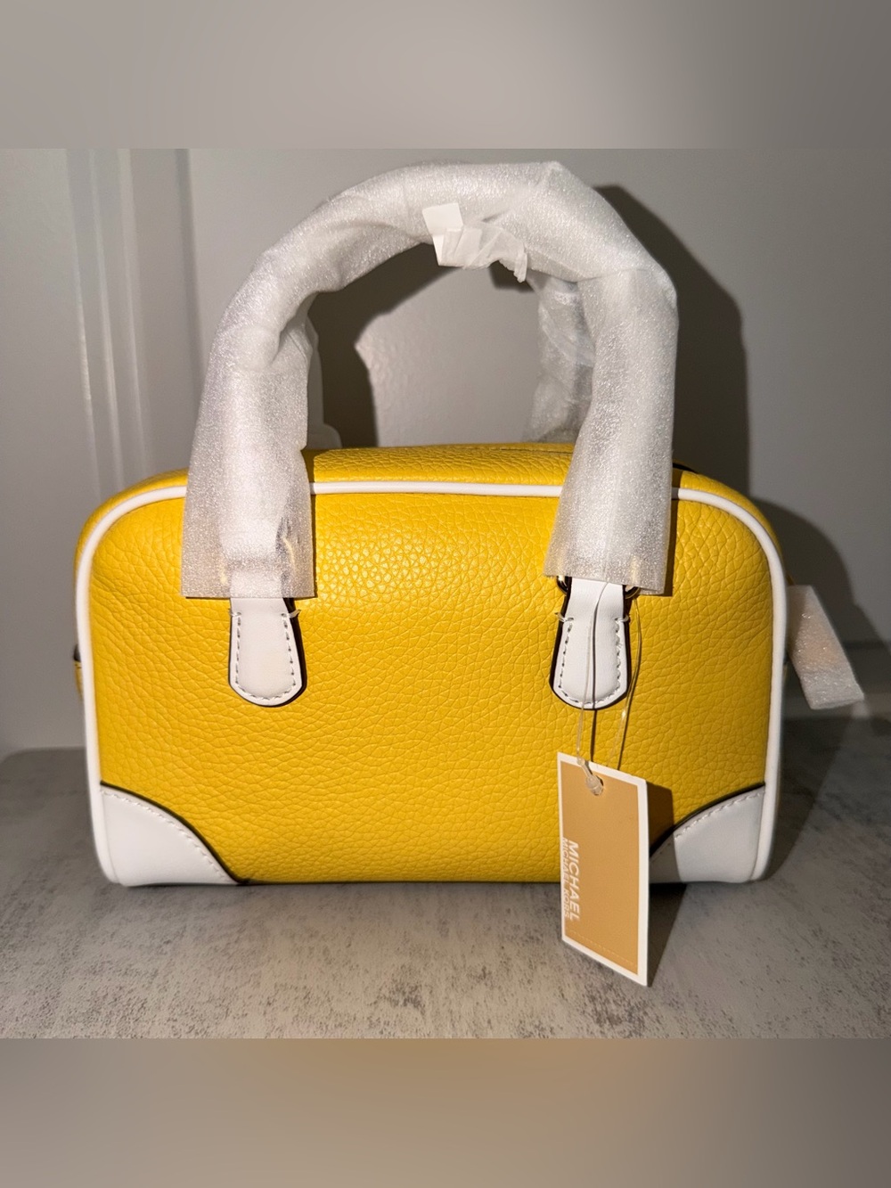Michael Kors Thompson Extra-Small Leather Satchel in Daisy Yellow - Picture 3 of 7